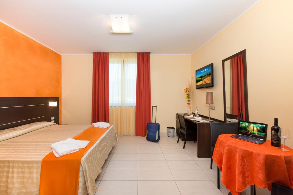Hotel Letizia Borello Экстерьер фото